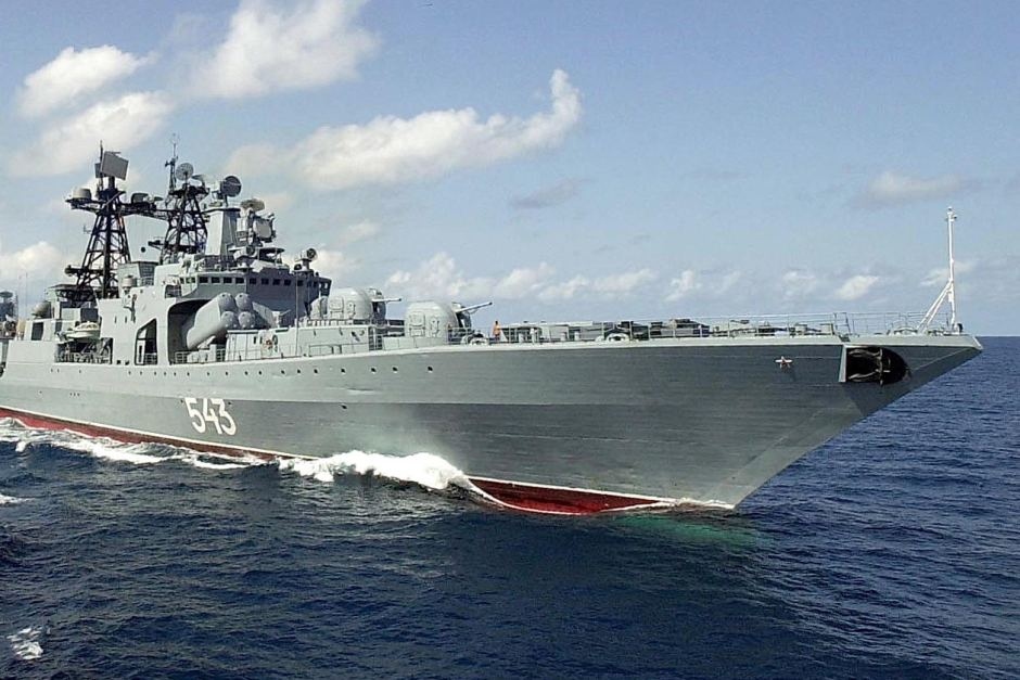 Khu trục hạm của Nga phóng ngư lôi và tên lửa trên Biển Nhật Bản